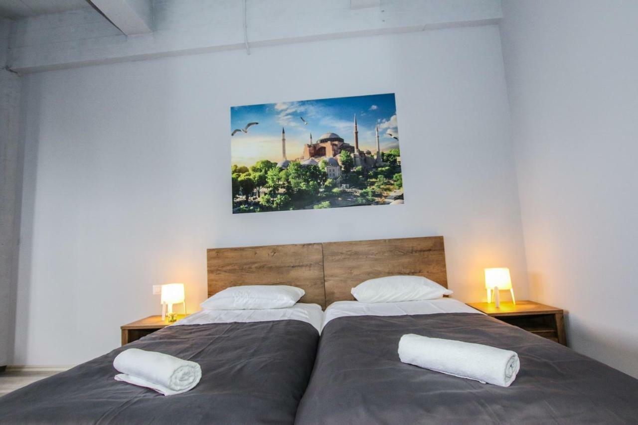 Xxl Rooms Rijeka Exteriör bild