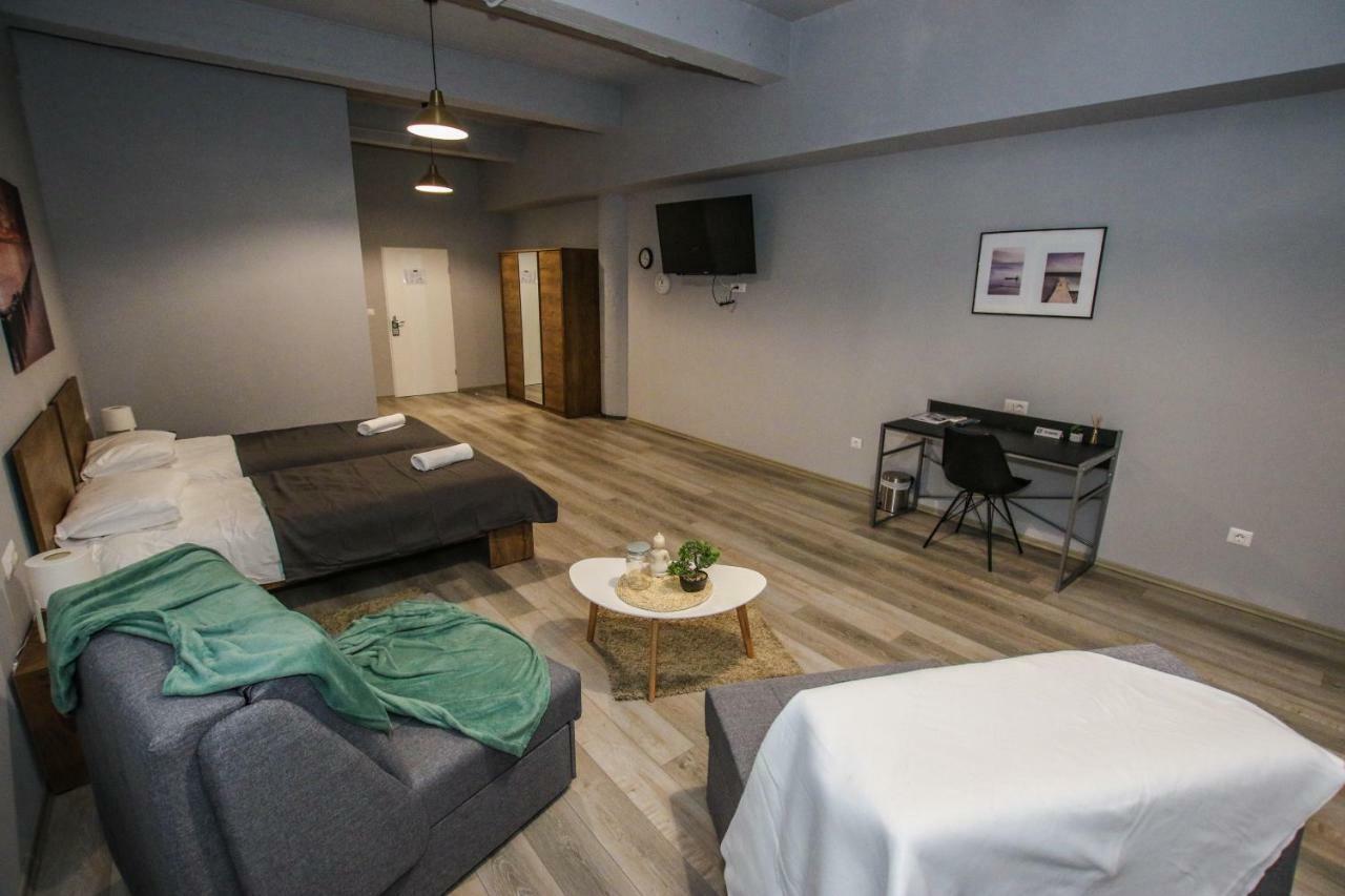 Xxl Rooms Rijeka Exteriör bild